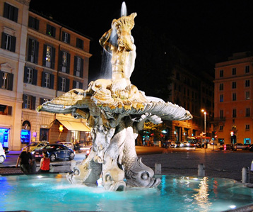 Фонтан Тритона, Рим, Италия